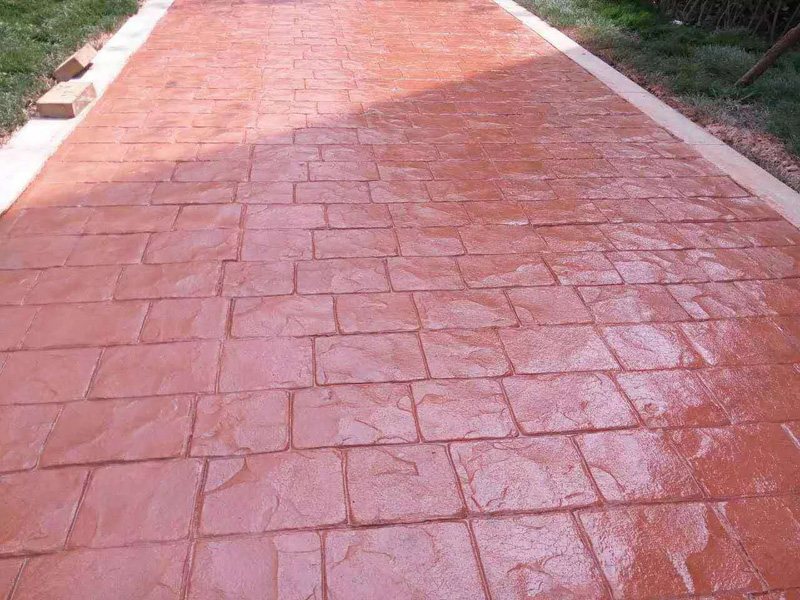 邢臺高檔小區(qū)壓花地坪施工